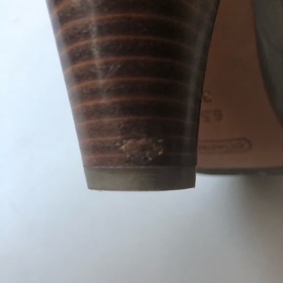 Coach Helaine Patent Peep Toe Pump Wooden Stacked - Picture 9 of 12